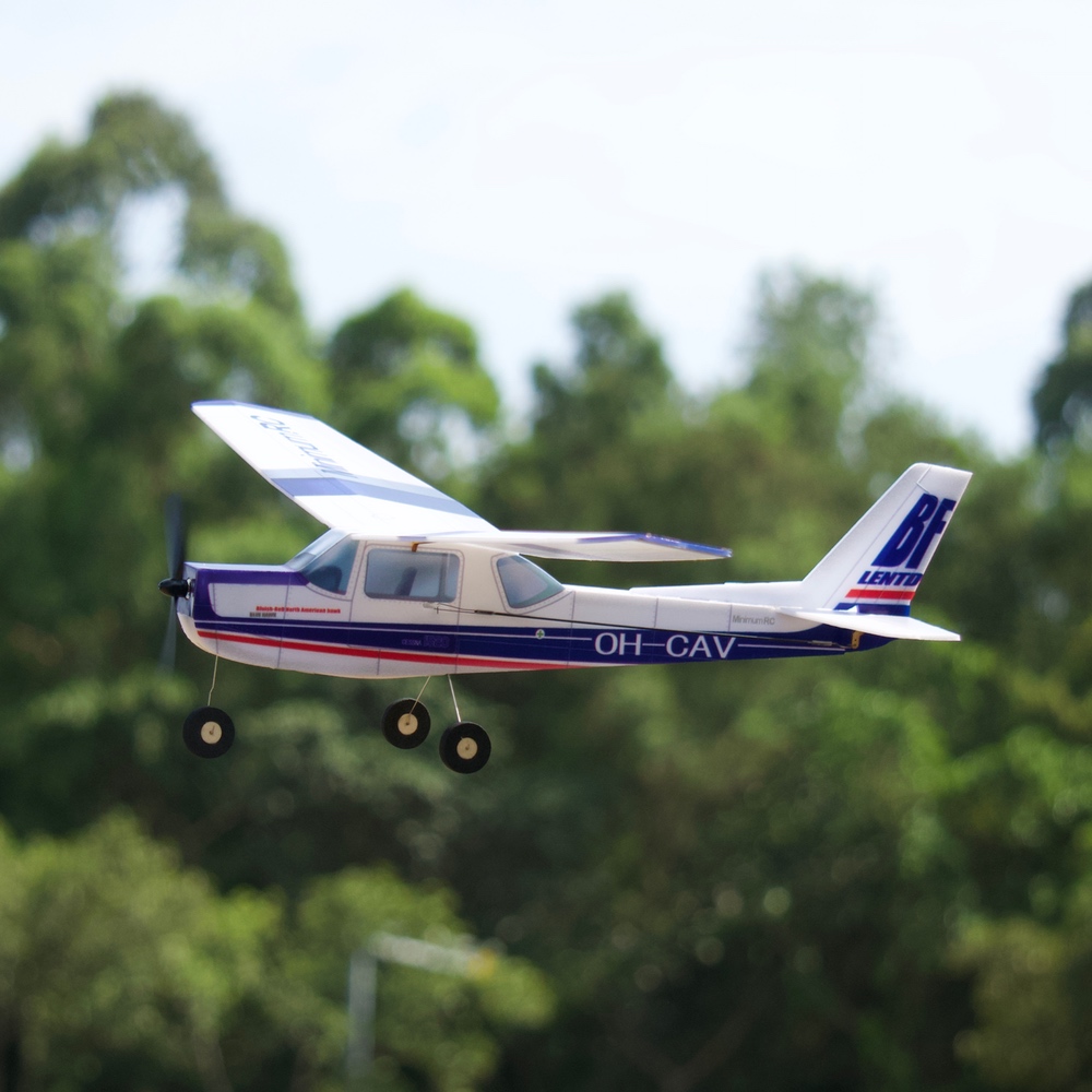 MinimumRC Plane Kit Blue Cessn - Outdoor Toys For Kids recension och pris